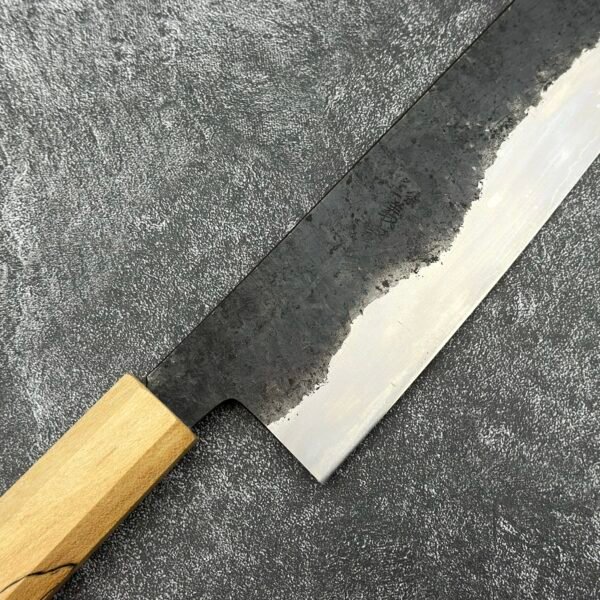 三条義宗 不鏽鋼包白二鋼 黑打 槌目 牛刀