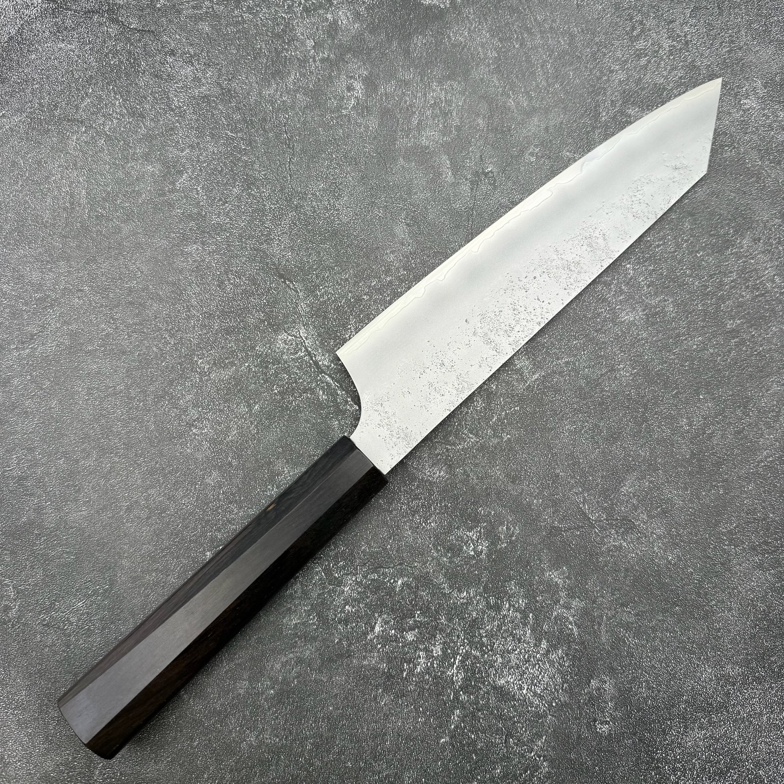 堺孝行 VG10 梨地 劍型牛刀 (切付) 190mm